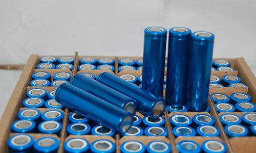 <b>UPS蓄電池怎樣更換大香蕉啪啪啪池?</b>